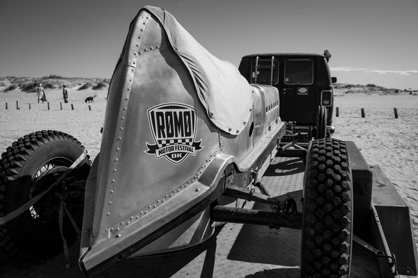 Voyager à l'aventure avec une voiture tout-terrain